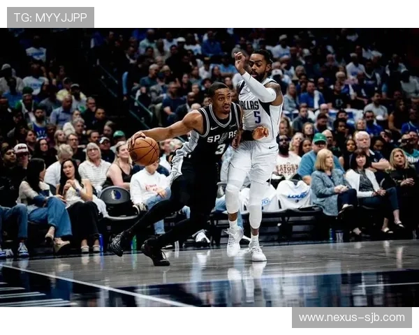 马刺森林狼比赛间隙,NBA赛场播放文班亚马少林寺修行短片 马刺森林狼比赛间隙,NBA赛场播放文班亚马少林寺修行短片